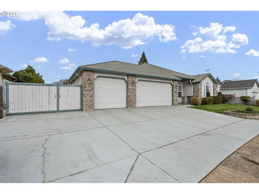 805 Impala Ave, Eugene, OR 97404 - #3