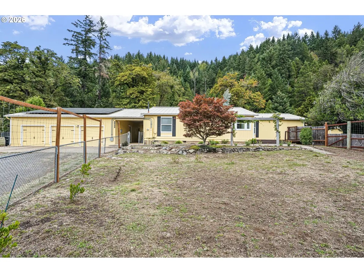 47849 W 2nd St, Oakridge, OR 97463 - #1