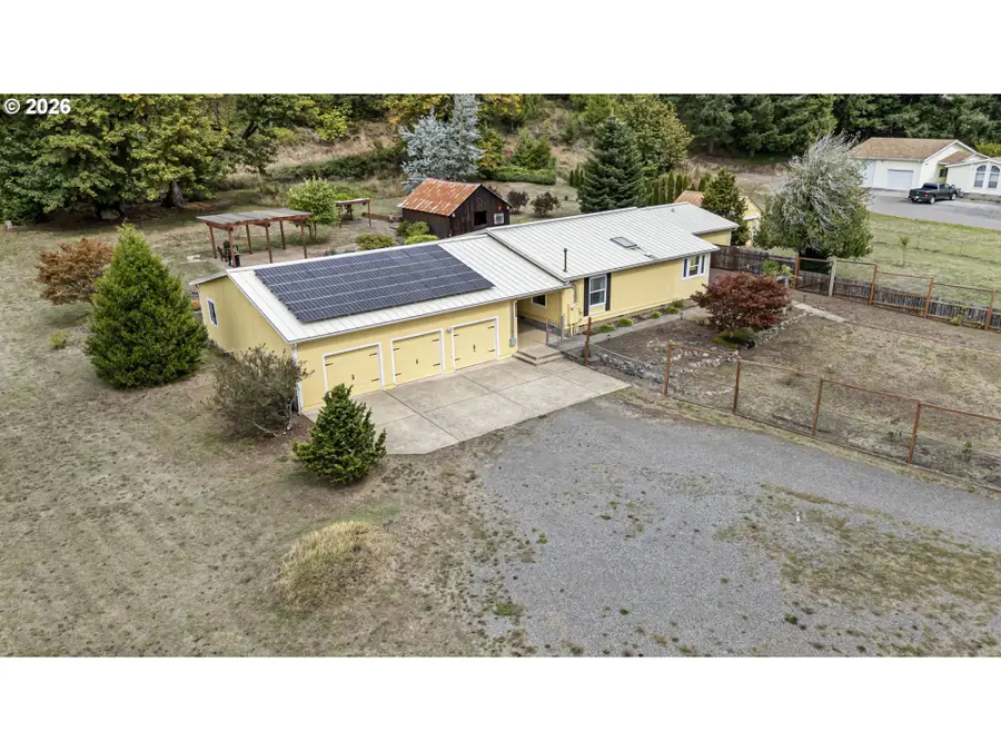 47849 W 2nd St, Oakridge, OR 97463 - #3