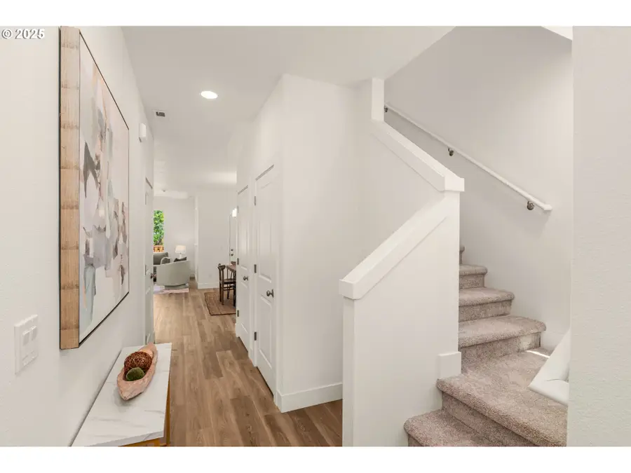 18945 SW Hazelwood Ln #L-7, Beaverton, OR 97078 - Image #2