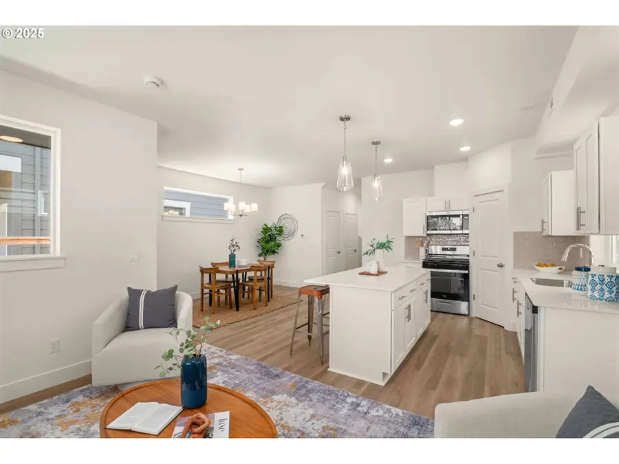 18945 SW Hazelwood Ln #L-7, Beaverton, OR 97078 - Image #3