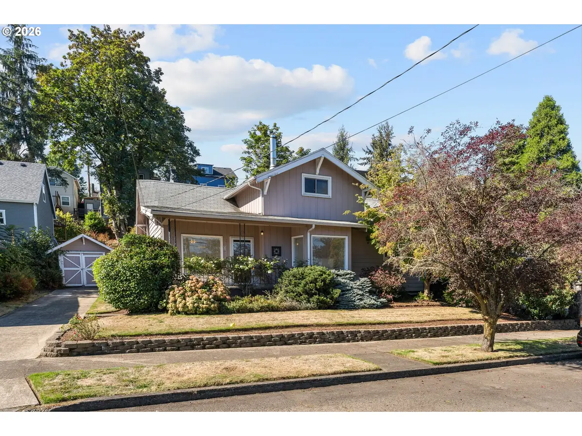 710 11th St, Oregon City, OR 97045 - #1