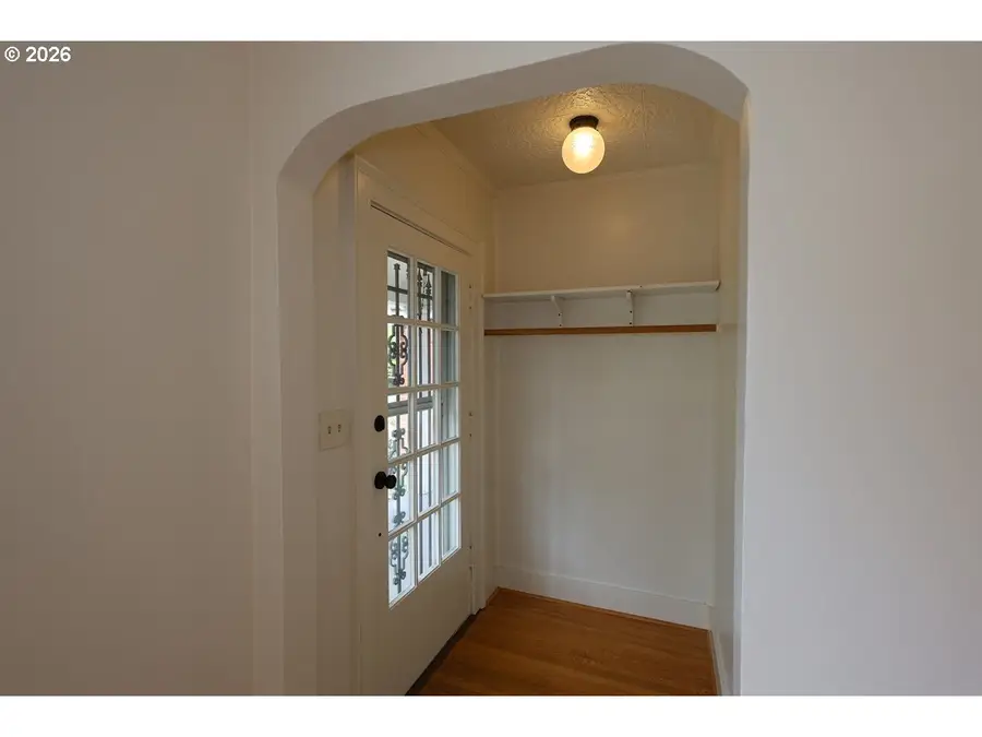 226 SE 76th Ave, Portland, OR 97215 - #2