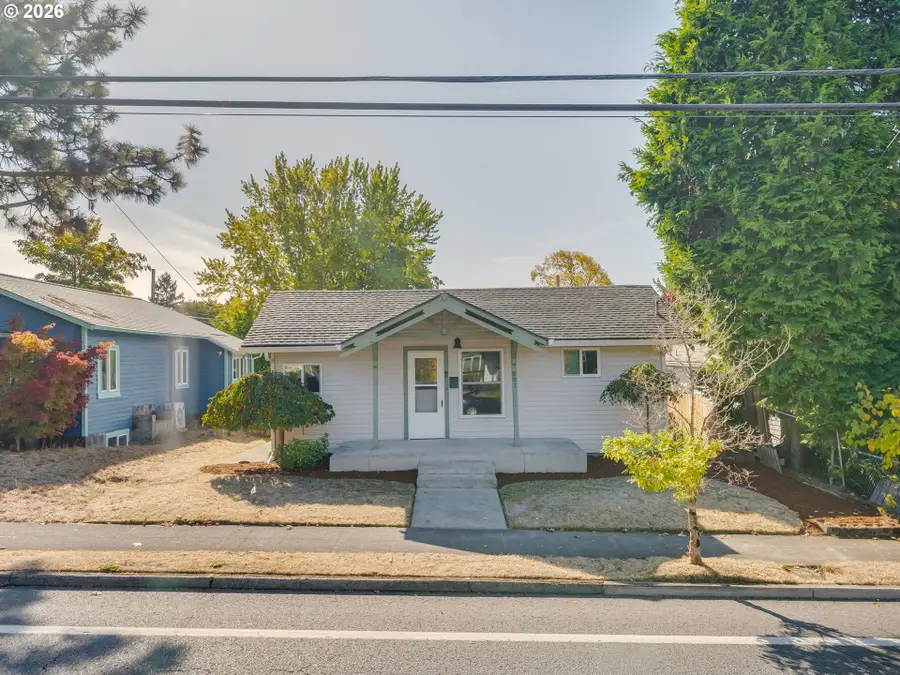 807 W 39th St, Vancouver, WA 98660 - #2