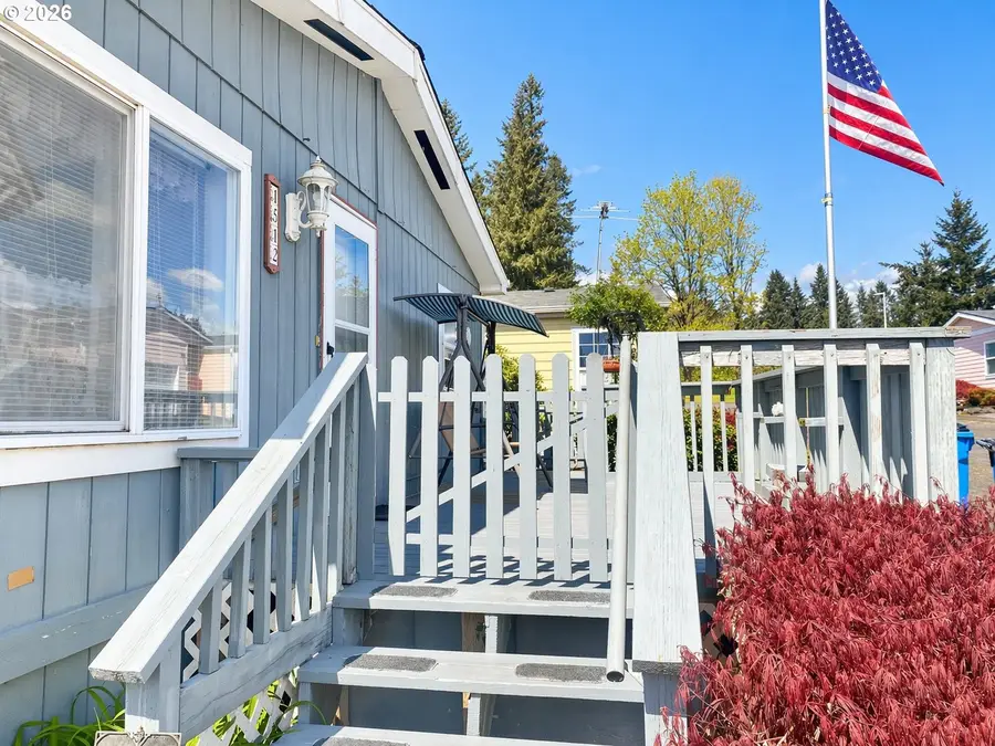 1512 W B Ave, La Center, WA 98629 - #3