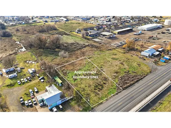 E Elm, Hermiston, OR 97838