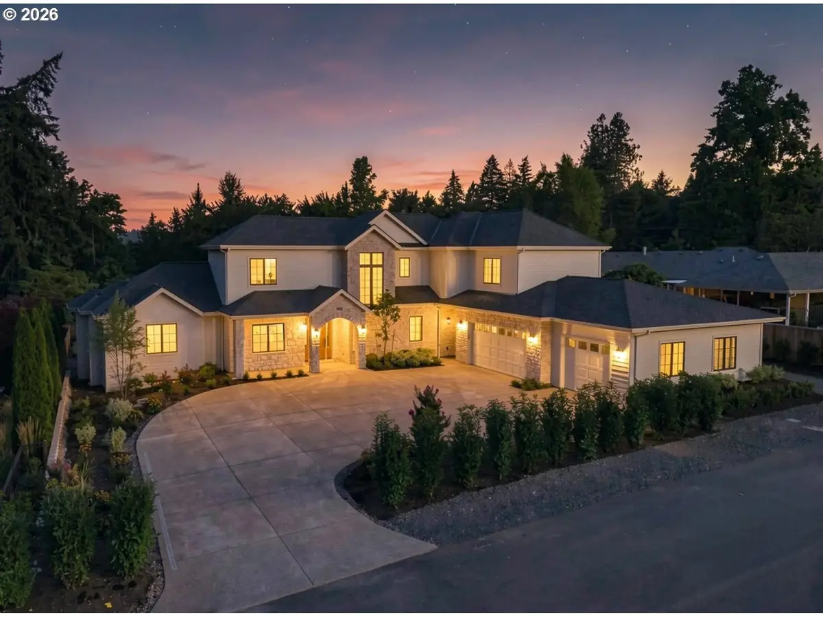 1050 Atwater Rd, Northwest Clackamas, OR 97034 - #1