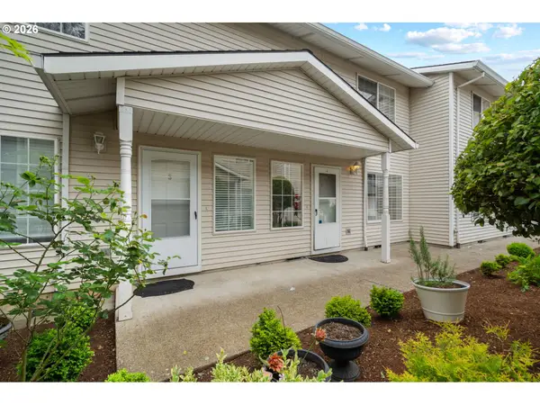 18220 SE Pine St, Portland, OR 97233