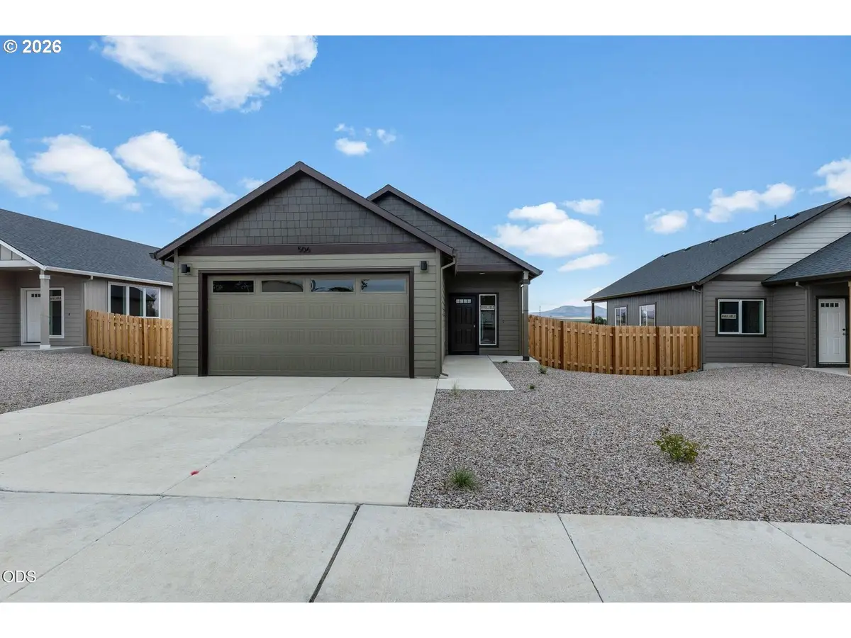 506 SW 6th St, Metolius, OR 97741 - #1
