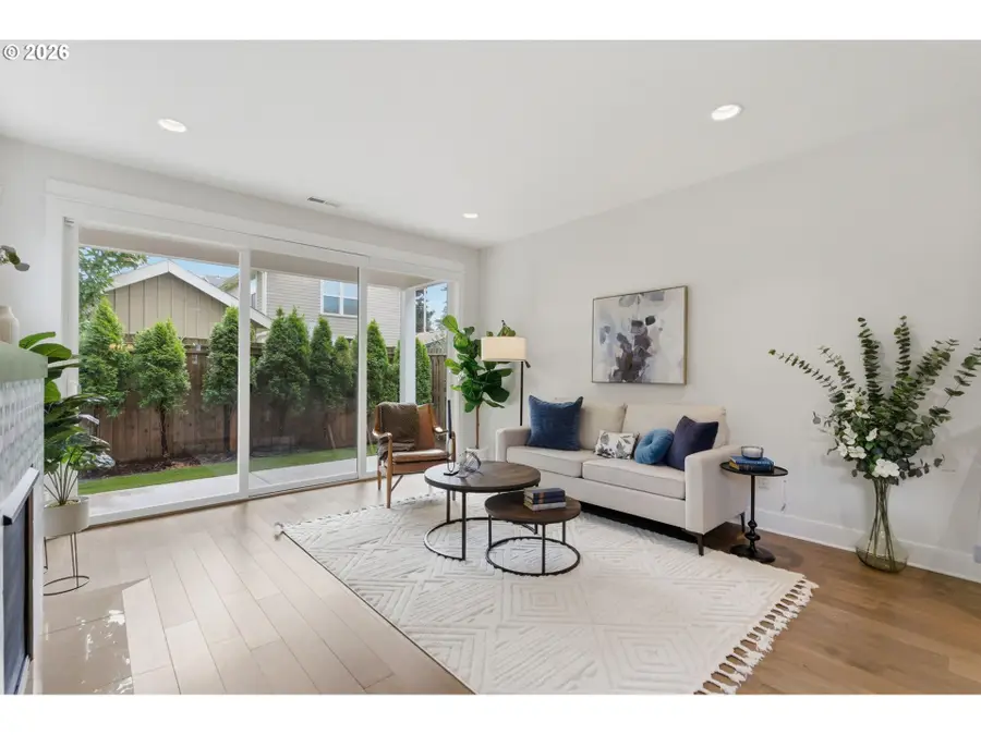 7462 N Stockton Ave, Portland, OR 97203 - #3