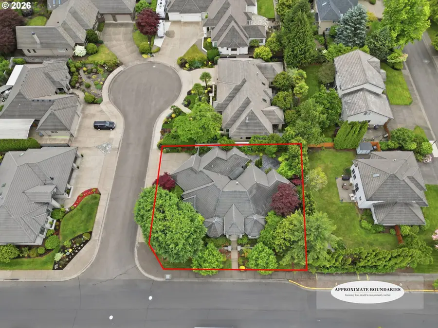 2216 Lakeview Dr, Eugene, OR 97408 - #2