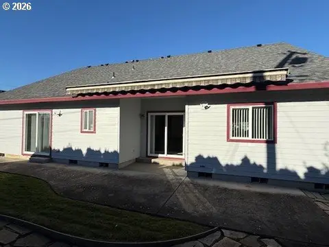 937 S St, Springfield, OR 97477 - Image #2