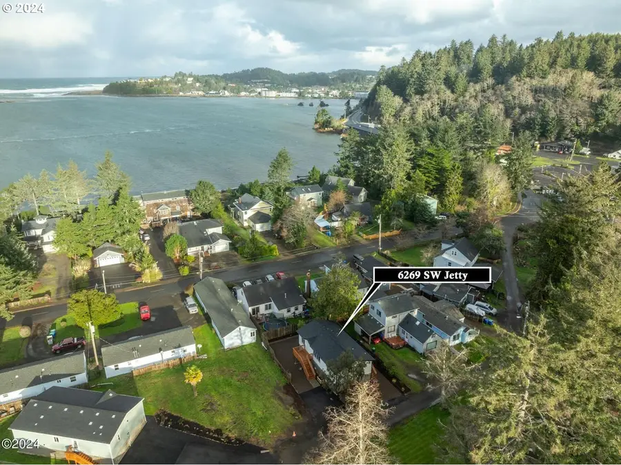 6269 SW Jetty Ave, Lincoln City, OR 97367 - #2