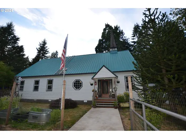 60645 NW Cochran Rd, Timber, OR 97144