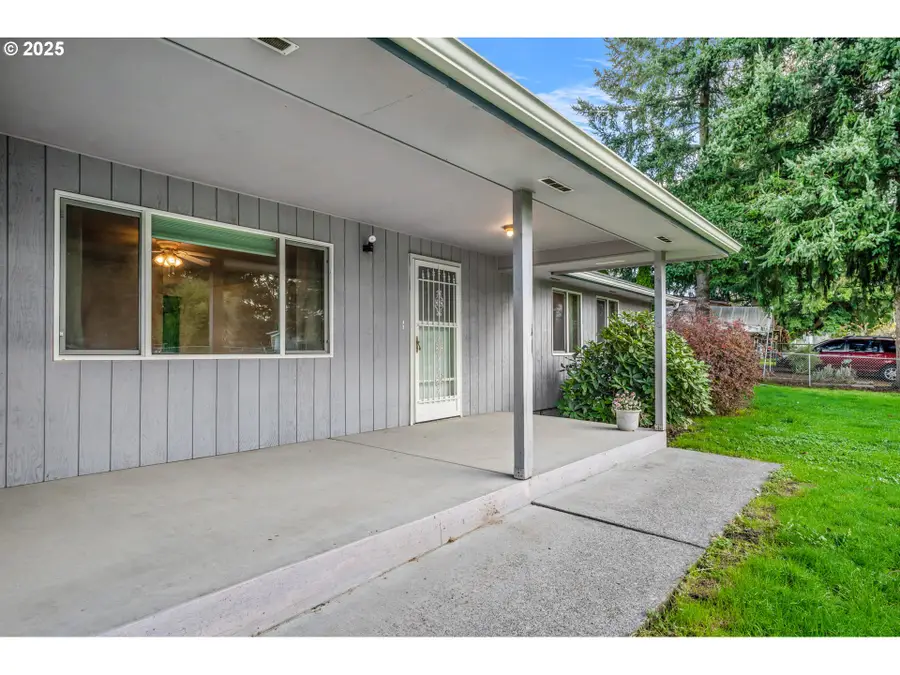 805 Willow St, Kelso, WA 98626 - Image #2