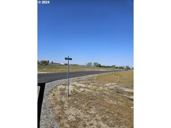 00000 Nighthawk Ln #7, Boardman, OR 97818