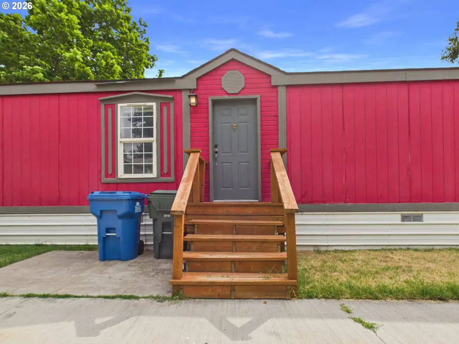 1800 NE 10th St #22, Hermiston, OR 97838 - #2