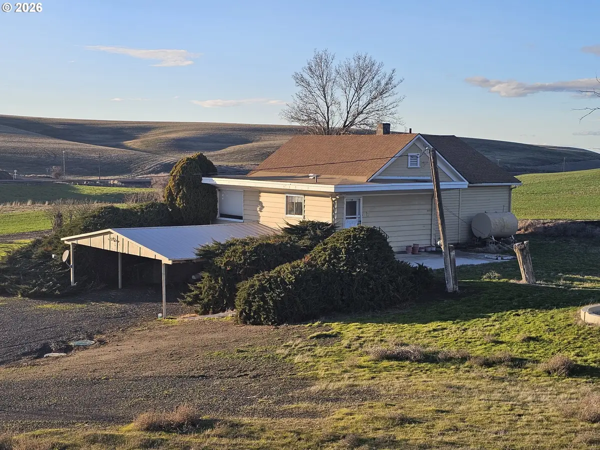46078 Raymond Rd, Helix, OR 97835 - #1