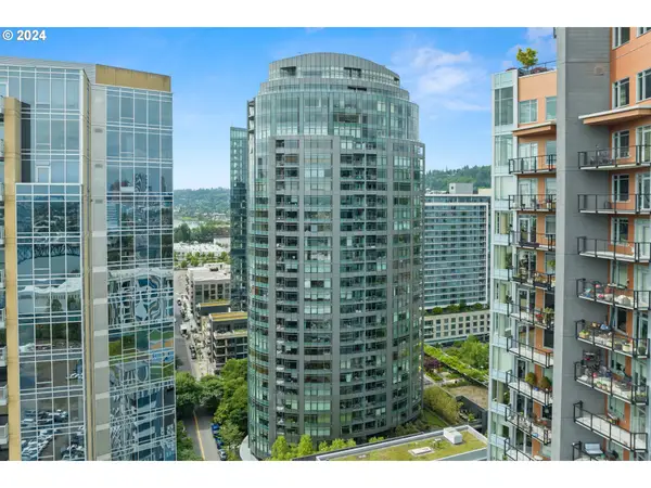 3601 S River Pkwy #2304, Portland, OR 97239