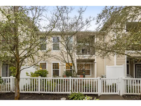 1211 NE 64th Ln #702, Hillsboro, OR 97124