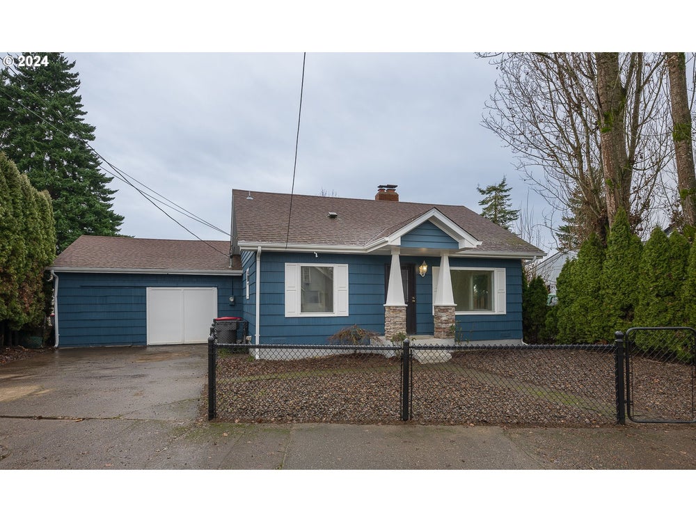 420 SE Sheridan Rd, Sheridan, OR 97378 BHGRE