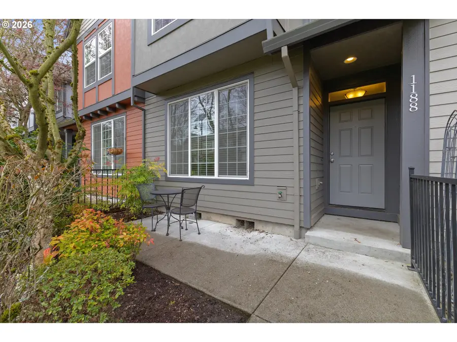 1188 SE Moonlight Ave, Hillsboro, OR 97123 - #2