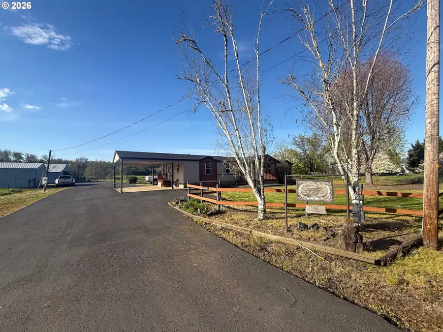 843 Stearns Ln, Oakland, OR 97462 - #2