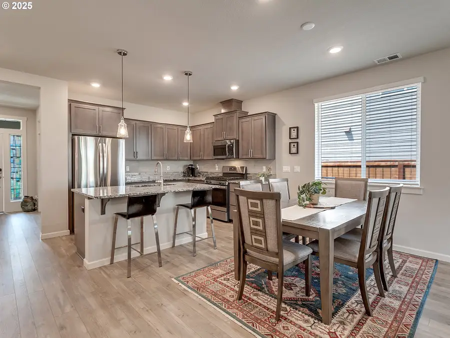 472 SW 16th Ave, Canby, OR 97013 - #3