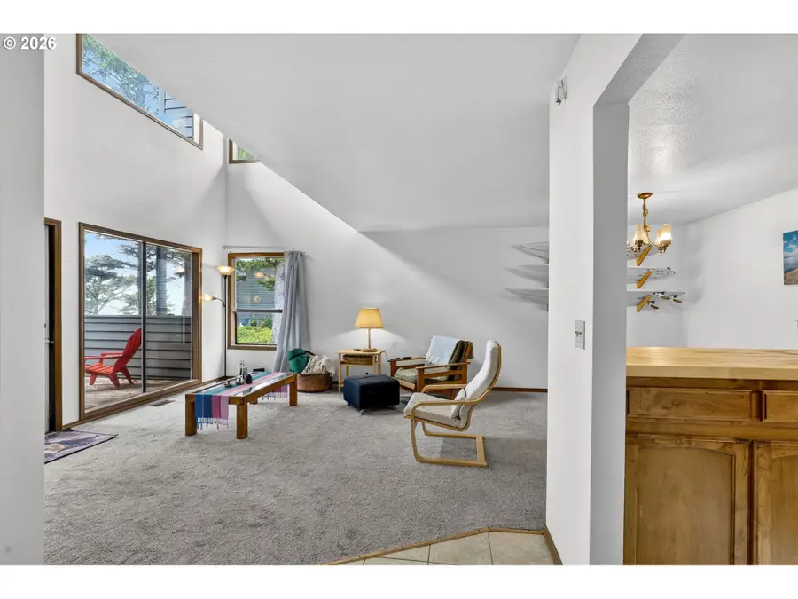3250 NW Oceanview Dr #18, Newport, OR 97365 - #2