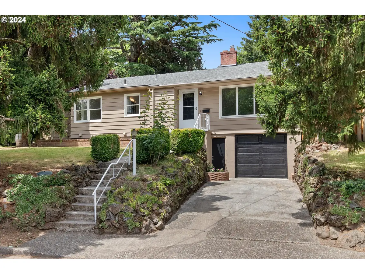 5411 SW Idaho St, Portland, OR 97221 - Image #1
