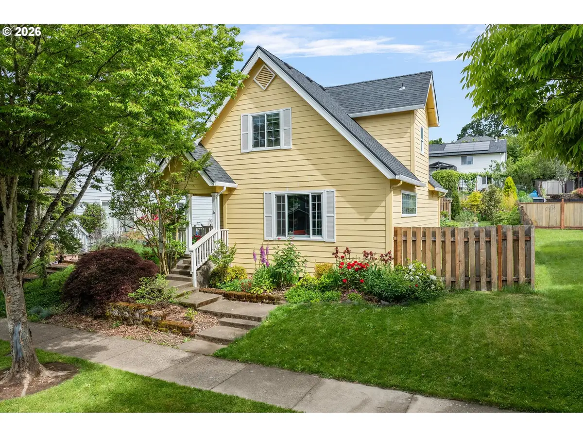 1225 E Foothills Dr, Newberg, OR 97132 - #1