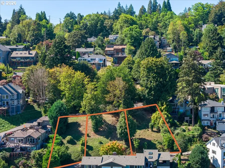 S Fulton Park Blvd #5,6,7, Portland, OR 97219 - #2