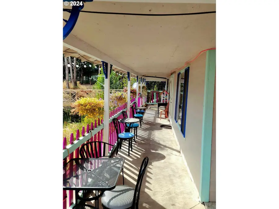 57036 Wamic Market Rd, Wamic, OR 97063 - Image #3