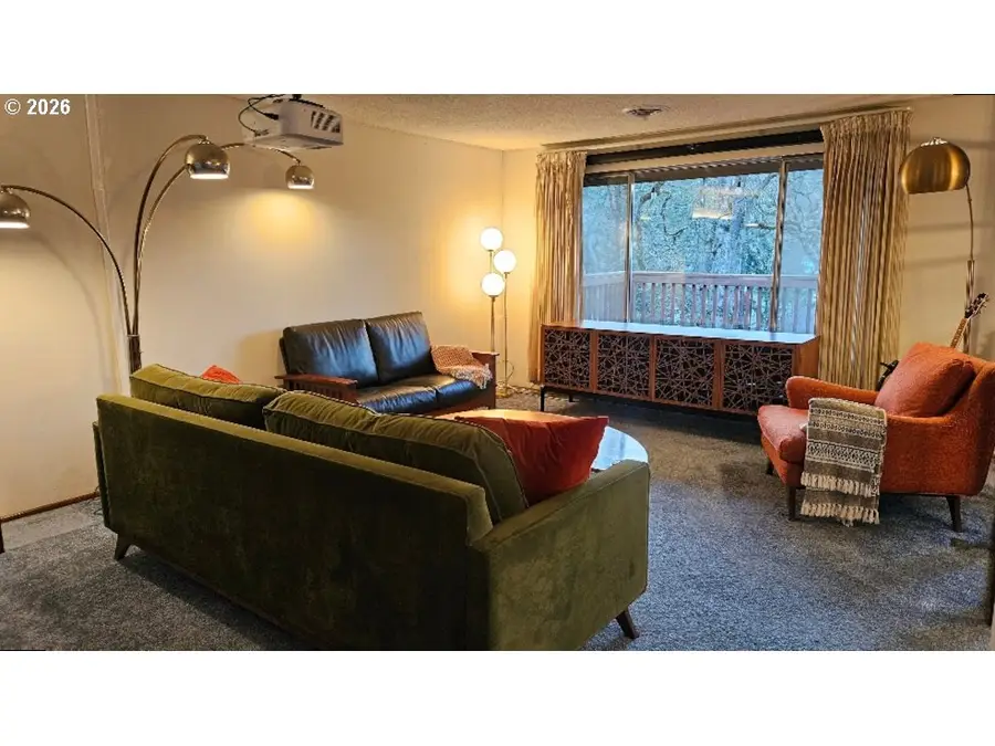 4734 Brookwood St, Eugene, OR 97405 - Image #2