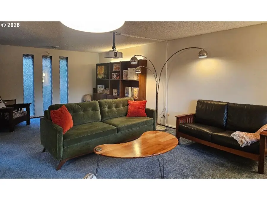 4734 Brookwood St, Eugene, OR 97405 - Image #3