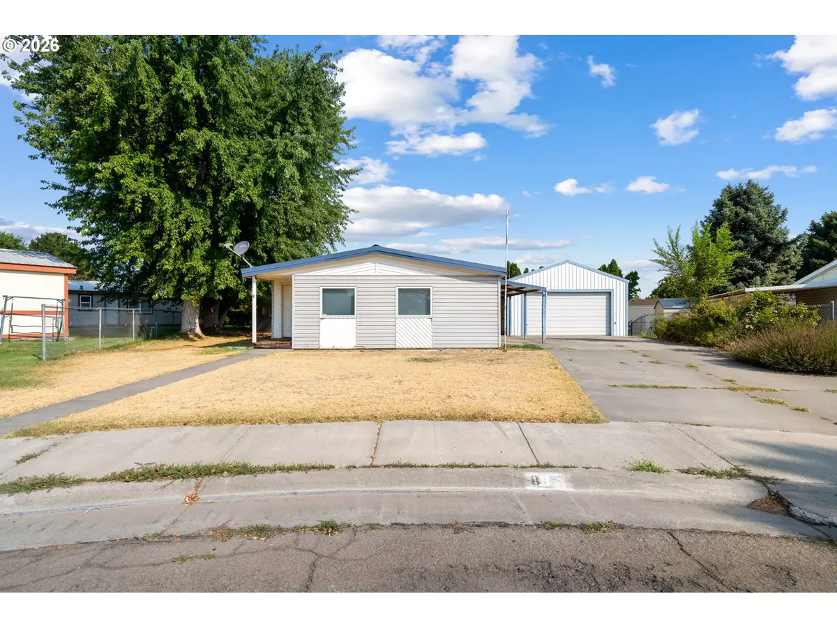 8 Sage Ct, Hermiston, OR 97838 - #1