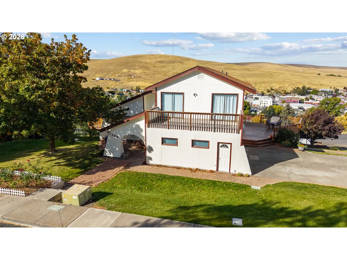 180 Rock St, Heppner, OR 97836 - #1