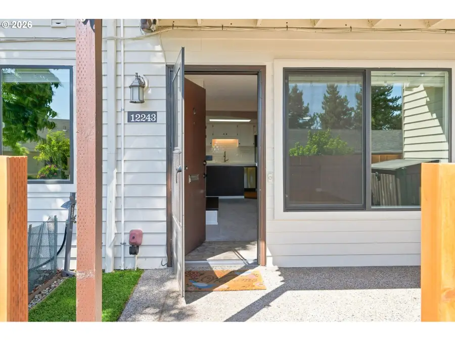 12243 SW King Arthur St, King City, OR 97224 - #3