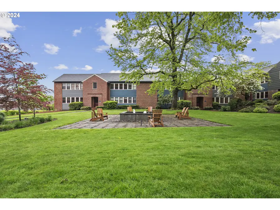 255 NE 61 Ave #12, Portland, OR 97213 - Image #2