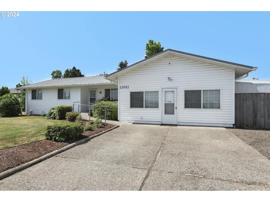 13011 Berta Dr, Oregon City, OR 97045 - #2