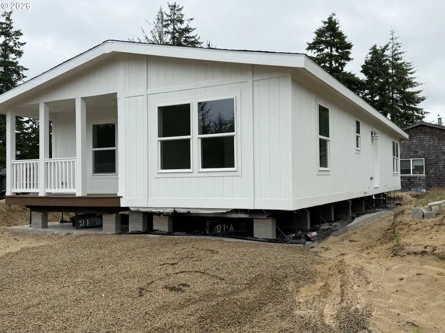 34725 Neptune Ct, Nehalem, OR 97131 - #2
