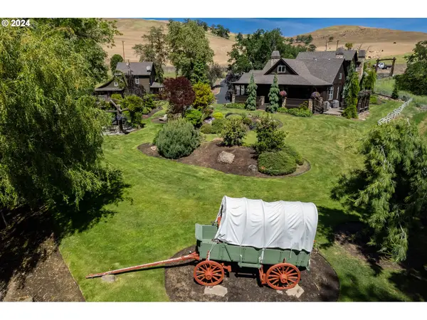 6100 Eight Mile Rd, TheDalles, OR 97058