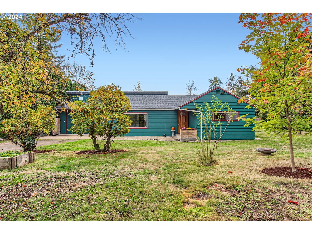 8306 SW Taylors Ferry Rd, Portland, OR 97223 BHGRE