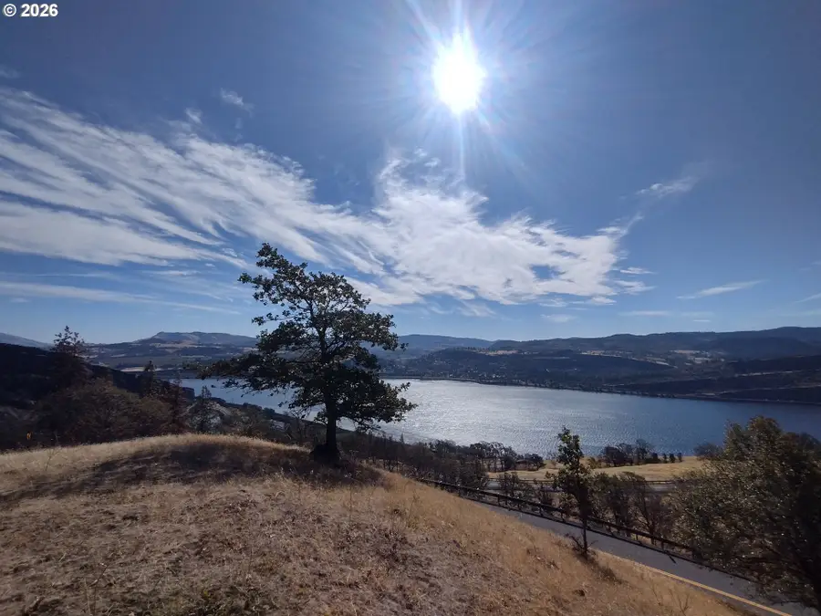 87 Courtney Rd, Bingen, WA 98672 - #2