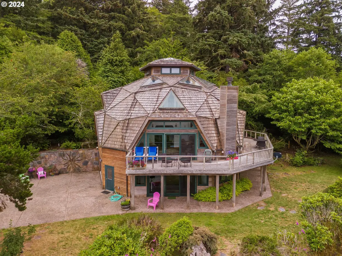 46615 Highway 101, Neskowin, OR 97149 - Image #1