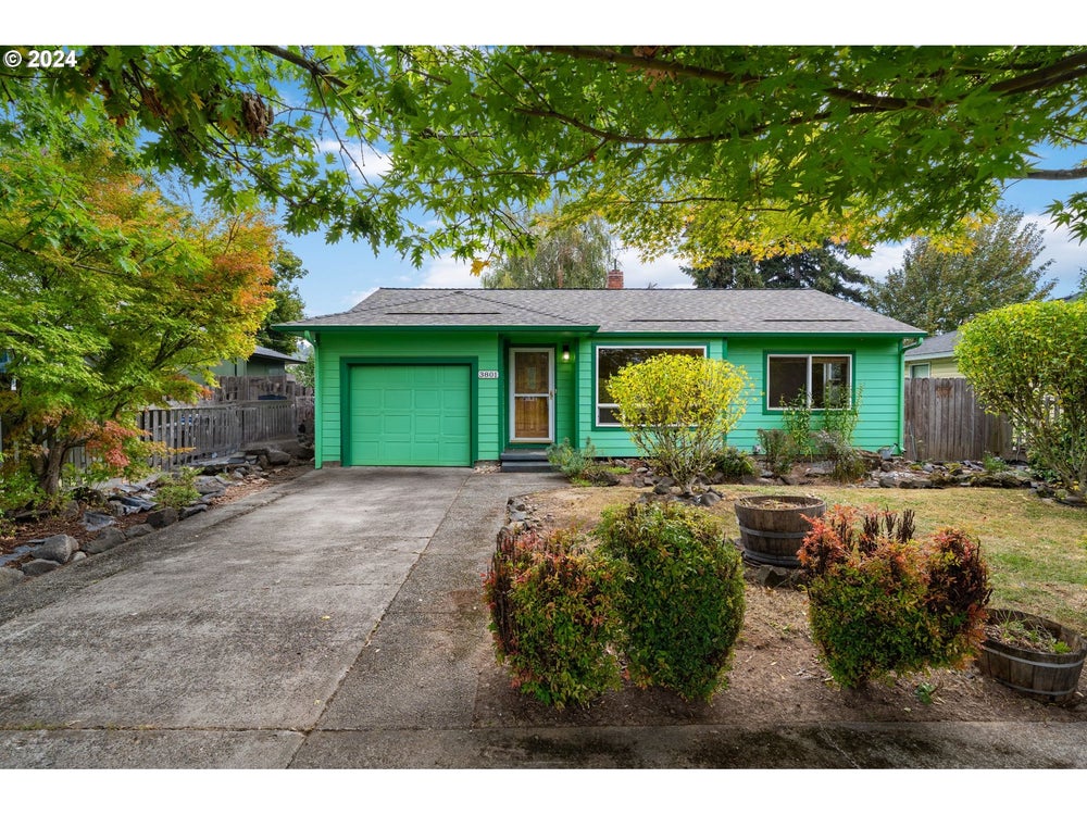 3801 Thompson Ave, Vancouver, WA 98660 BHGRE