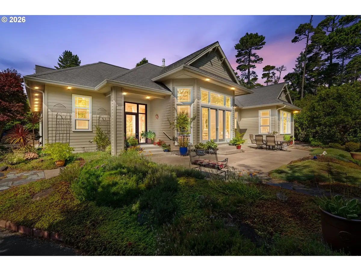 88130 Windleaf Way, Florence, OR 97439 - #1