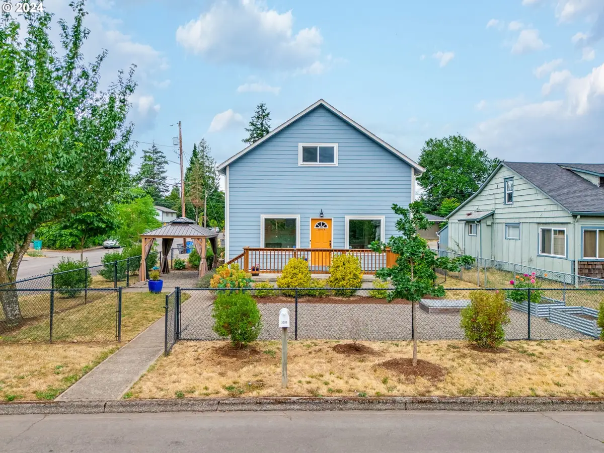 3200 X St, Vancouver, WA 98663 - #1
