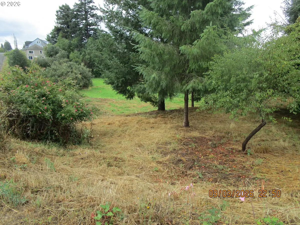 481 N Baxter St, Coquille, OR 97423 - #1