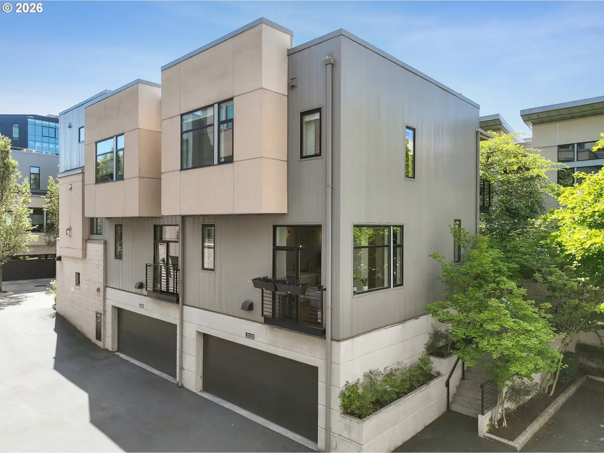 2132 NW 16th Ave, Portland, OR 97209 - #1